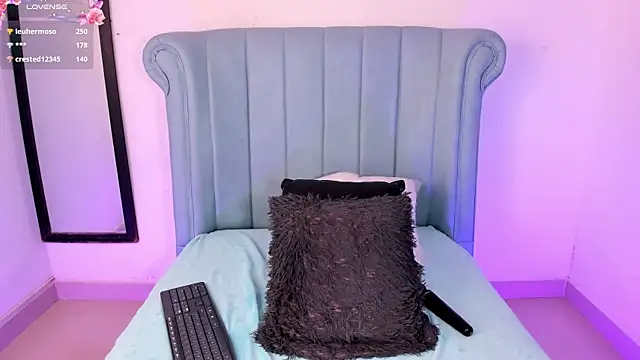 Chris_boy_ Live XXX-chat