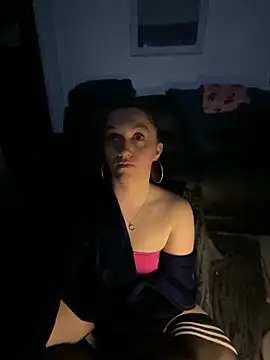 Živý XXX chat Stoner_BarbieXX
