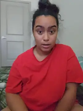 cinnaminnie Show in webcam