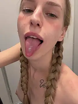 kira_mia Obrolan Langsung XXX