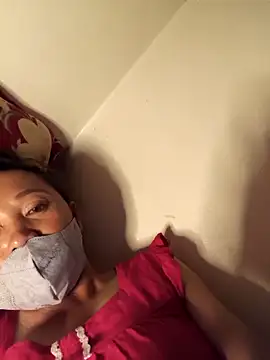 Jooj- live XXX chat