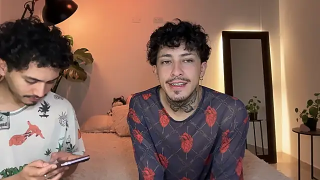 Noah_and_Stevenのウェブカメラショー