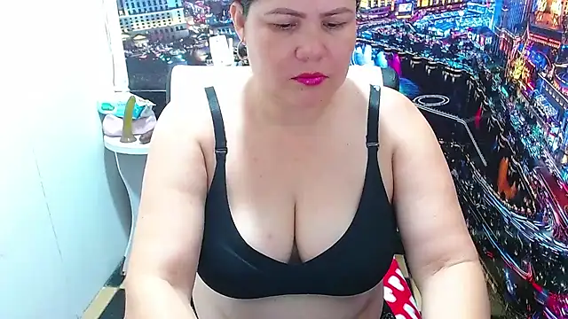 Chatroom XXX en direct de tila_nastyy