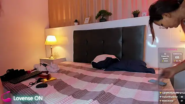 Xiomara_Cephei Adlı Modelin Web Kamerası Şovu