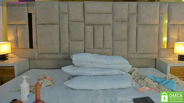 valtira_nova Chat XXX in diretta