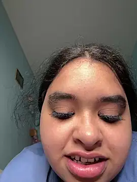 Aloyenita Chat XXX in diretta
