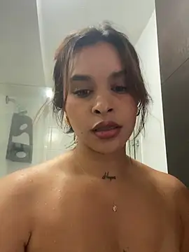 sarah_salis_ Chat XXX in diretta
