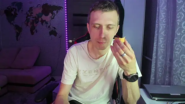 alex13ho Webcam-Show