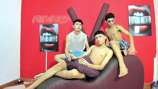 Živý XXX chat AVENGER_BOYS2026