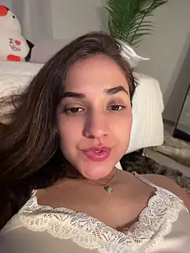 Chatroom XXX en direct de MadawiOud