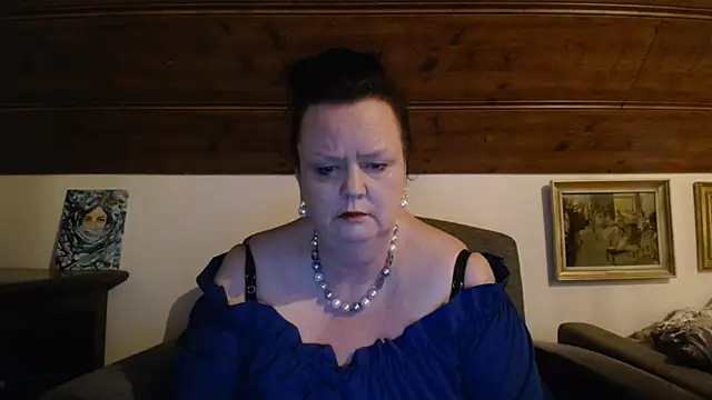 XXX chat uživo modela TiffanyMature