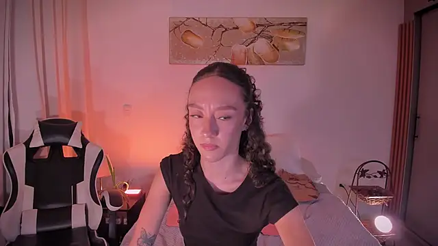 ChloeMoreti Adlı Modelin Canlı XXX Sohbeti