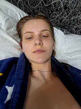 mooniekiss' Live XXX Chat