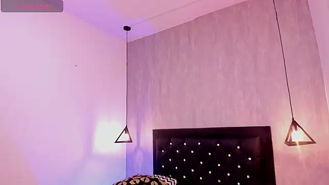 Chat XXX en directo de curly_babe