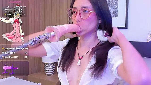 doll_bella_: απευθείας συνομιλία ΧΧΧ