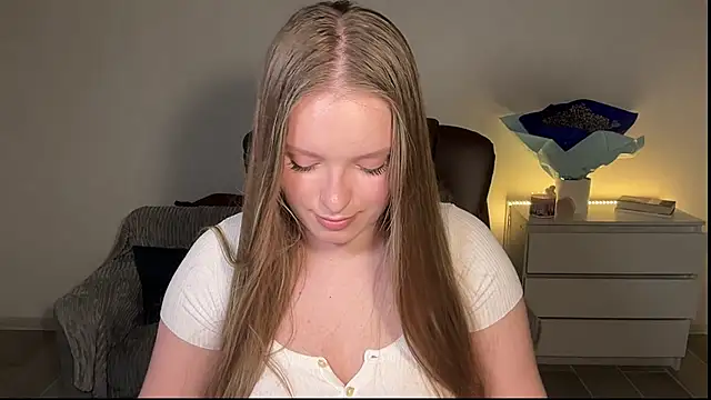 Chatroom XXX en direct de EvaMaddison