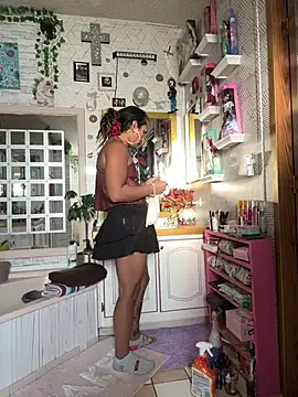 Pokazy przed kamerką – TranSexualJade95