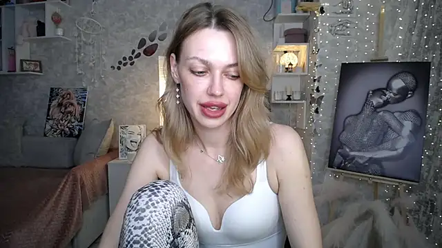 Czat XXX na żywo – NickyAdamidi