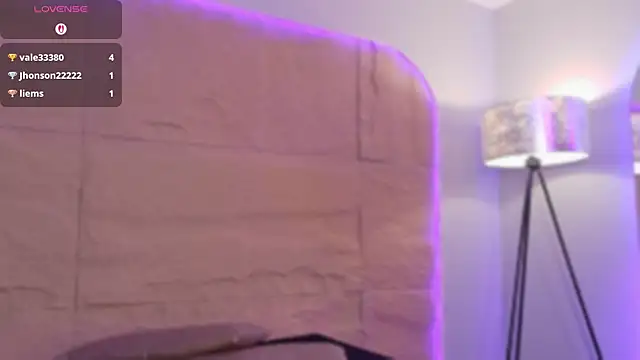 Chat XXX en directo de Osiriss_