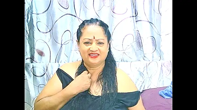 matureindian's Live XXX Chat