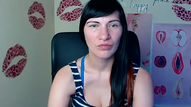 Rosalinda_ro's Live XXX Chat