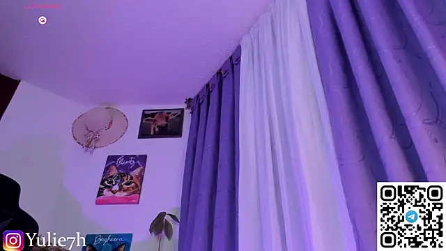 _Jessy_Moon_: απευθείας συνομιλία ΧΧΧ