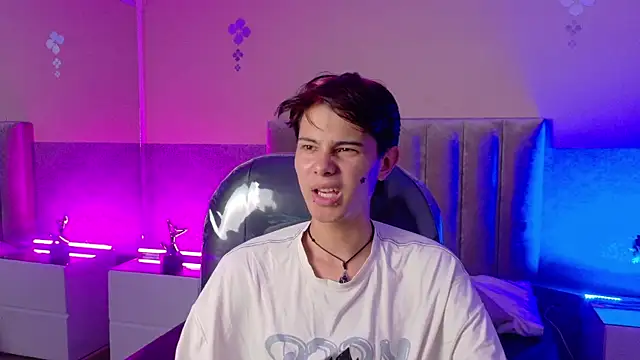 Derek_Sinn 现场XXX聊天