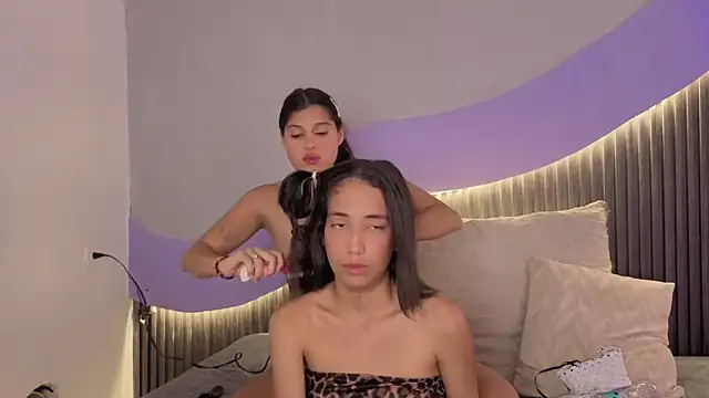 XXX chat uživo modela hot_little_bunny