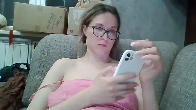 Jugira Live XXX-Chat