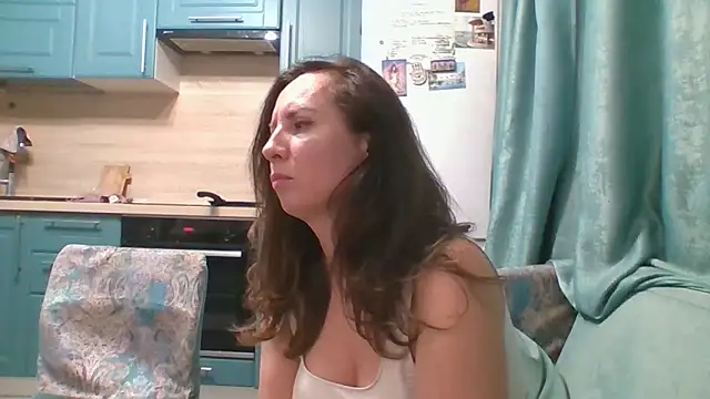 ALICAINWONDERLAND Chat XXX in diretta