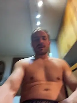 Chat XXX en directo de Adventurehotman