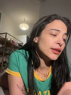 Czat XXX na żywo – Naughty_Arab_girl