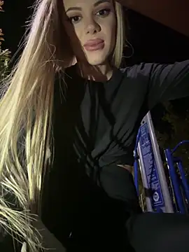 AlyssaFoxx_: απευθείας συνομιλία ΧΧΧ