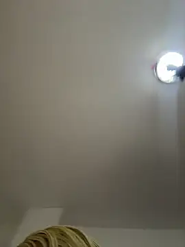 DirtyKhloy's Live XXX Chat