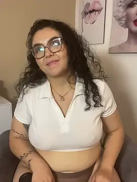 Chat +18 de AlmaraRouge ao vivo