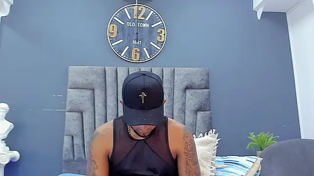 Robin_Rief Chat XXX in diretta