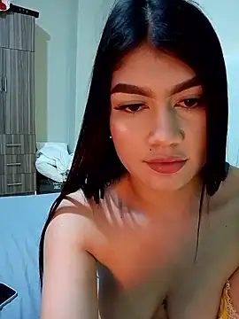 XXX chat uživo modela EmmaMartiinez