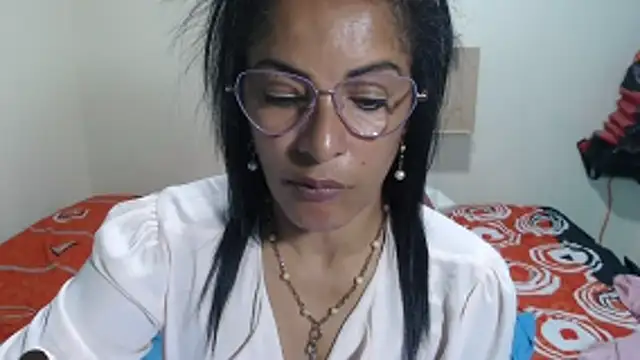 kateleyagrey – Live XXX-chat