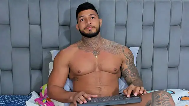JackMclain Webcamshow