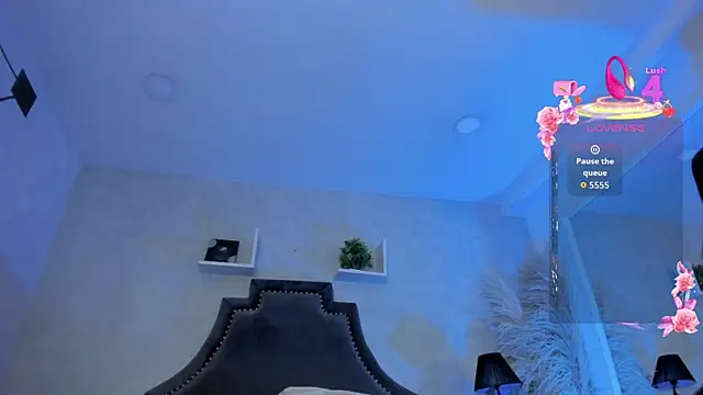 EmiliaRose_ Chat XXX in diretta