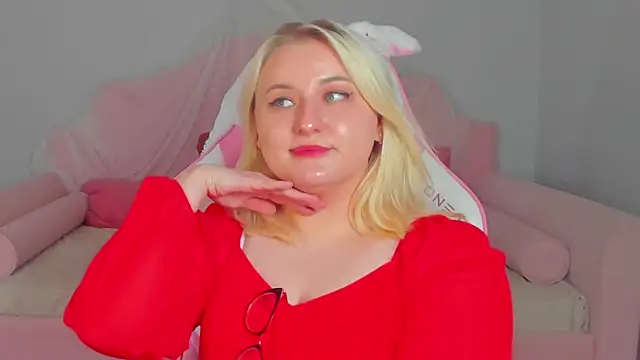 LioraArdyn's Live XXX Chat