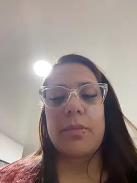Pretty__MilfのライブXXXチャット