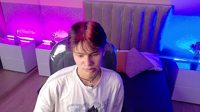 Derek_SinnのライブXXXチャット