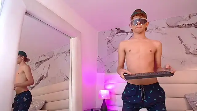 Chat XXX ao vivo de Marcus_and_Tony