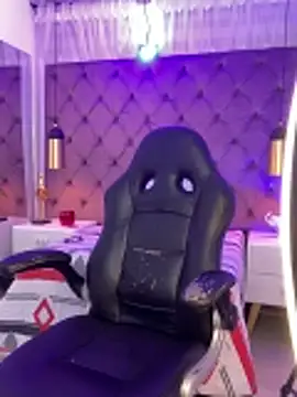 Chat XXX ao vivo de Auri__