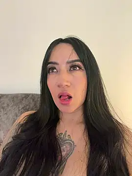 EmmyEvans1 Chat XXX in diretta