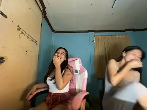pinay_kitty23 现场XXX聊天