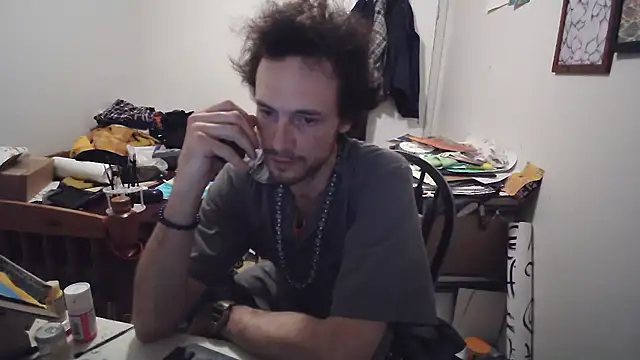 JohnnyMoves' Live XXX Chat
