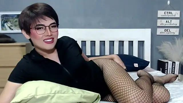 YourQTstella – webcam-show