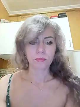 TaynaSecret élő XXX-chatje
